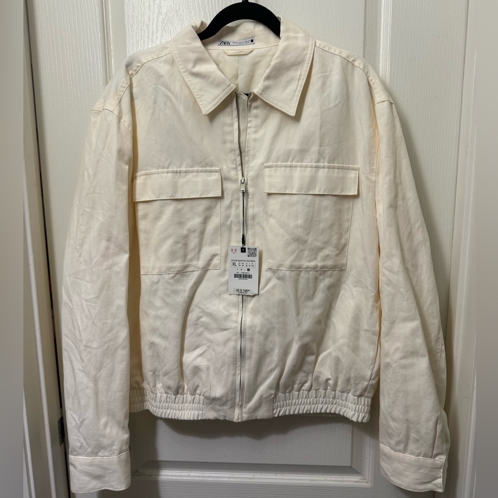 Zara Men's Off-White Lightweight Jacket